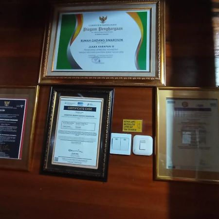 Rumah Gadang Tokama, Simarasok Baso Kültér fotó