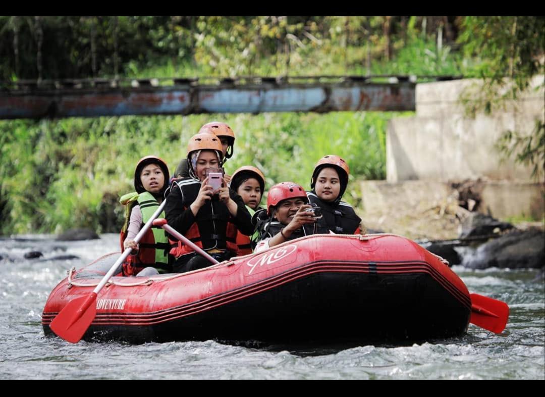 Rumah Gadang Tokama, Simarasok Baso Kültér fotó