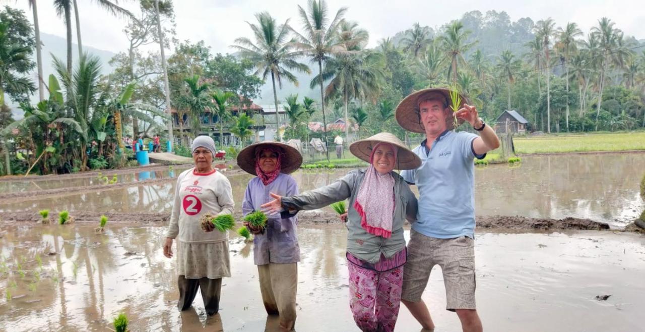 Rumah Gadang Tokama, Simarasok Baso Kültér fotó