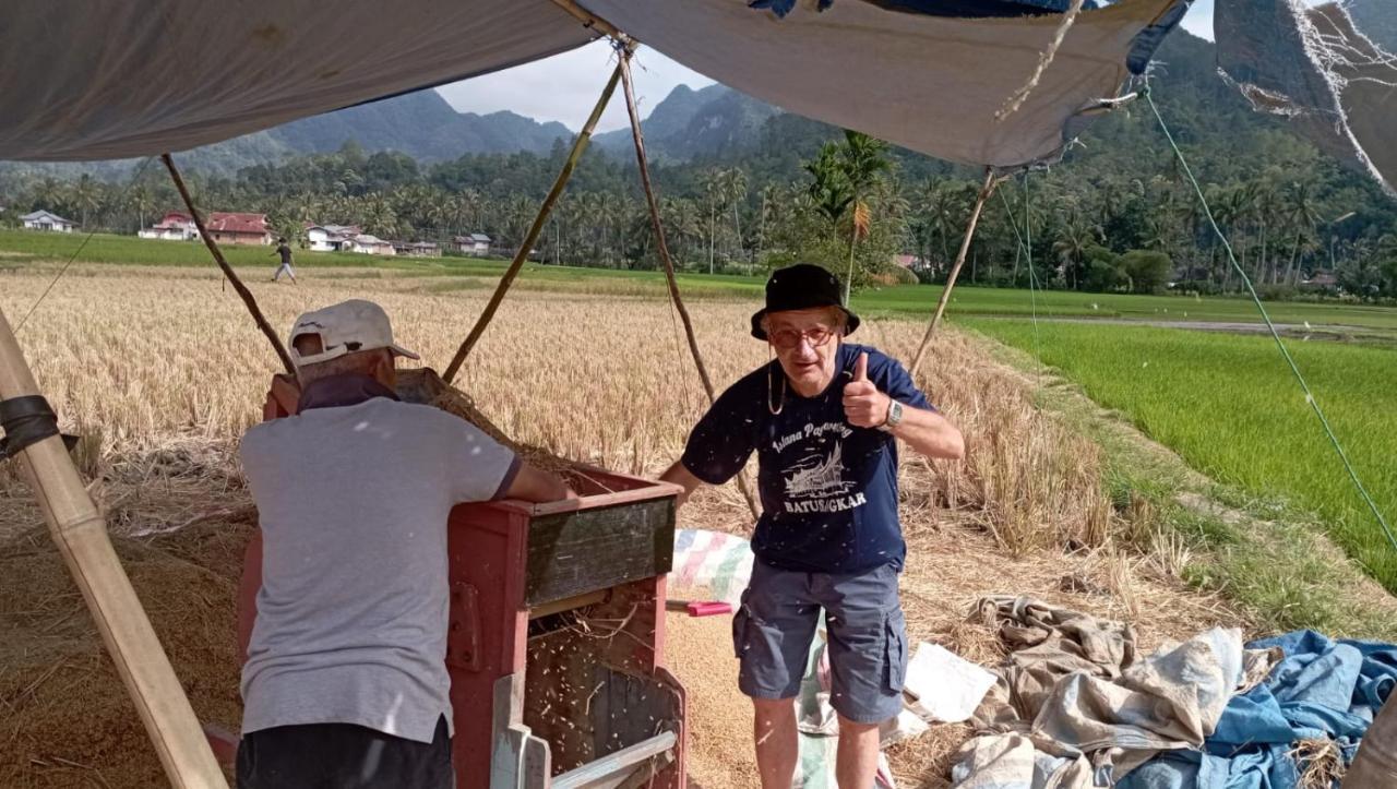 Rumah Gadang Tokama, Simarasok Baso Kültér fotó